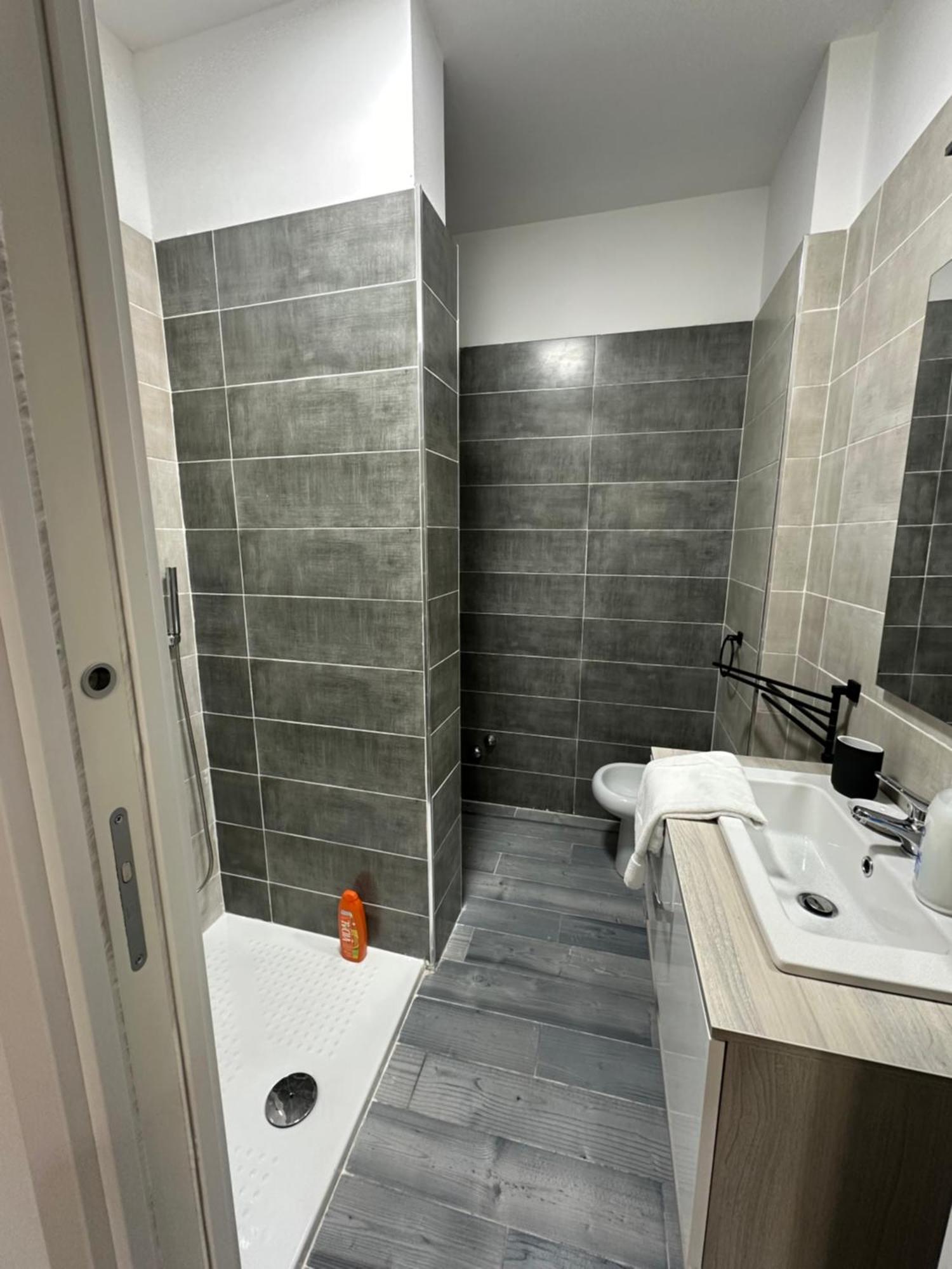 La Parthenope Suites Portici Bagian luar foto